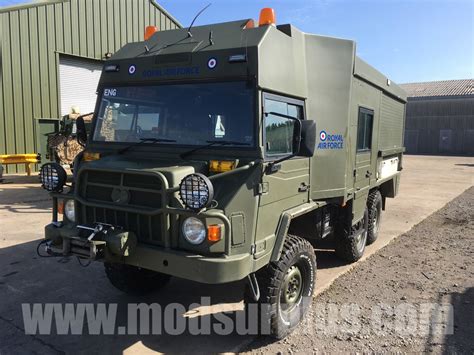 Insulated box body with roof mounted air conditioning system. . Pinzgauer 718 6x6 for sale
